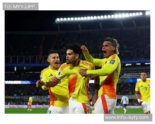 迪亚斯称赞J罗为哥伦比亚全力以赴的榜样与精神领袖