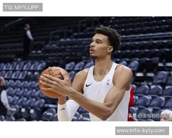 帕森斯盛赞爱德华兹具备曼巴精神是NBA顶尖攻防一体球员之一