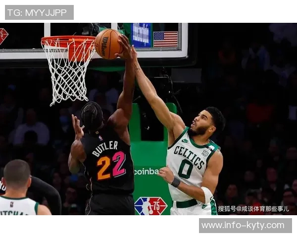 洛瑞感谢队友助力领先不确定是否能在比赛中出场 洛瑞感谢队友助力领先不确定是否能在比赛中出场